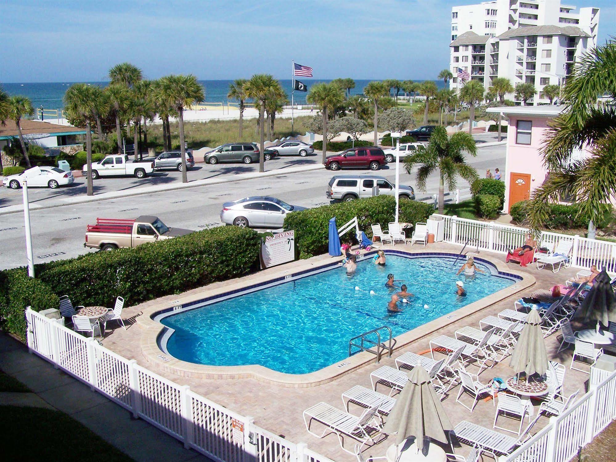 Gulf Winds Resort By Travel Resort Services St. Pete Beach Exterior foto